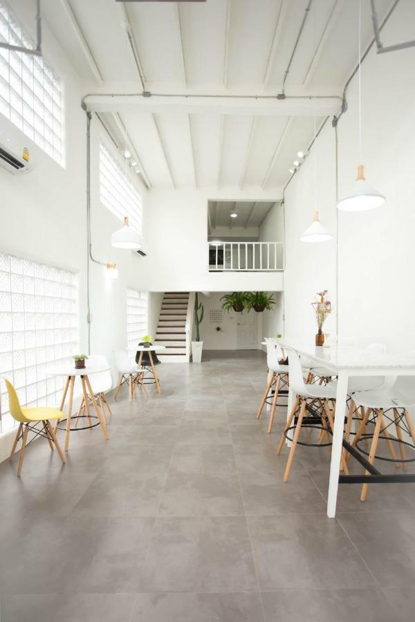 Albergue Yha Thapae Station Chiang Mai Exterior foto